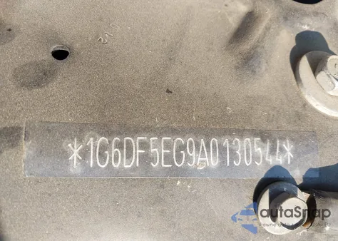 2010 Cadillac Cts Luxury z USA, uszkodzony, nr VIN 1G6DF5EG9A0130544